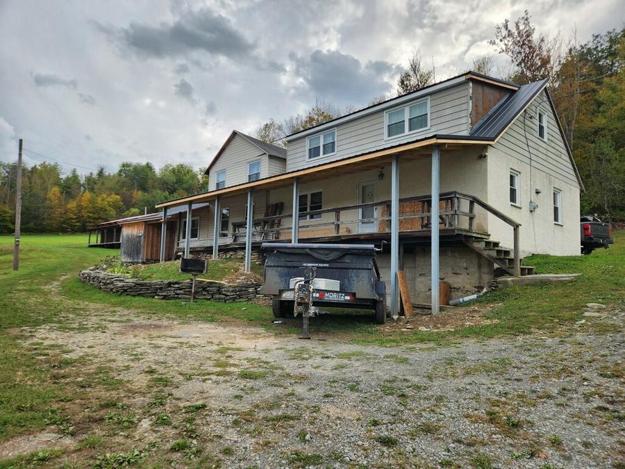 New Roof being installed C.JPG