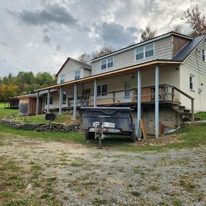 New Roof being installed B.JPG